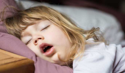 শিশু কি হাঁ করে ঘুমোয় বা শ্বাস নিতে কষ্ট পায়? মায়েদের জন্য জরুরি পরামর্শ