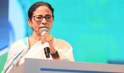 “পিছন থেকে ক্ষমতা কেড়ে নিয়েছে কেন্দ্র!” বঙ্গে ‘অঘোষিত রাষ্ট্রপতি শাসন’-এর অভিযোগে সরব মমতা