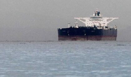 হরমুজ প্রণালীতে জট কাটল! ভারতে আসছে এলপিজি-র পাহাড়, এপ্রিল থেকেই কি কমবে রান্নার গ্যাসের দাম?