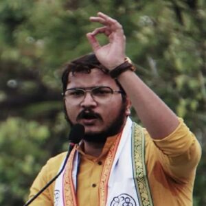 ‘রচনা থাকলে হারবে দেবাংশু!’—চুঁচুড়ায় ভোটপ্রচারে এসে সতীর্থ বিধায়কের বিষ্ফোরক মন্তব্যে তোলপাড় তৃণমূল!