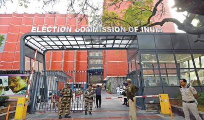 ভোটের মুখে প্রশাসনে নজিরবিহীন রদবদল! নন্দীগ্রামসহ রাজ্যে ৮৩ ব্লকের BDO ও ARO বদলি!