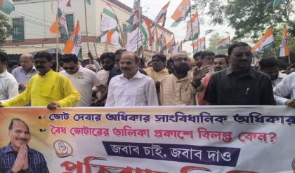 অধীর বনাম ইউসুফ না কি অন্য কেউ? বিধানসভার লড়াইয়ে বহরমপুরেই থাকছেন প্রদেশ কংগ্রেসের প্রাক্তন সভাপতি!