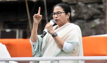 তৃণমূলের গড়ে ফের ভোট? ‘ষড়যন্ত্র’ ফাঁস করলেন হেভিওয়েট নেতা! তোলপাড় রাজ্য!