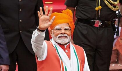 ‘ভয়াবহ যুদ্ধ নিয়ে রাজনীতি হচ্ছে!’ ১৩২তম মন কি বাত-এ মোদীর নিশানায় কারা? তোলপাড় দেশ