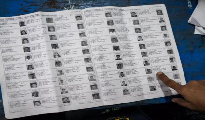 ঝাড়গ্রামে হিন্দু ভোটব্যাঙ্কে থাবা! ৪ আসনে প্রার্থী দিয়ে বিজেপি-তৃণমূলের রাতের ঘুম ওড়ালো এই সংগঠন