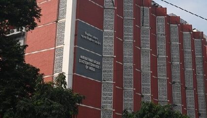 ভোটের মুখে কমিশনের নজিরবিহীন পদক্ষেপ! একধাক্কায় ৮৪ জন BDO বদলি, কাঁপছে প্রশাসনিক মহল