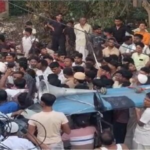 ভোটের আগেই হাওড়ায় হুলুস্থুল! একসঙ্গে ৮৫০ জনের নাম উধাও ভোটার তালিকা থেকে? ক্ষোভে পথ অবরোধ