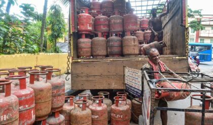 ইরান-ইজরায়েল যুদ্ধের আঁচে পুড়বে আমজনতার পকেট? ১ এপ্রিল থেকেই কি অগ্নিমূল্য রান্নার গ্যাস?