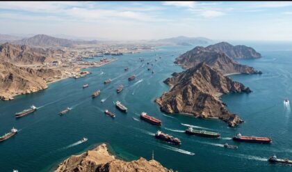 মধ্যস্থতার পুরস্কার? হরমুজ প্রণালীতে পাকিস্তানের ২০টি জাহাজকে নজিরবিহীন অনুমতি ইরানের