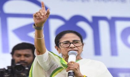 এখনও মেলেনি যুবসাথীর ১৫০০ টাকা? চিন্তার কিছু নেই, কারণ স্পষ্ট করলেন খোদ মমতা