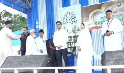 বৃষ্টির মাঝেই ইদের নমাজে মমতার হুঙ্কার, এনআরসি-এসআইআর ইস্যুতে কেন দিল্লি যাওয়ার হুঁশিয়ারি?