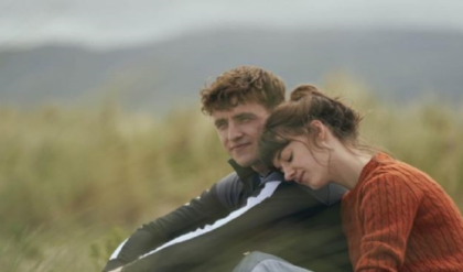 প্রথম দেখায় প্রেম না কি দীর্ঘ আলাপ? কখন বুঝবেন আপনি সত্যিই প্রেমে পড়েছেন!