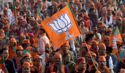 ভোট ঘোষণার পরেই মাঝরাতে গ্রাম পঞ্চায়েতে ‘গোপন’ বৈঠক? গেটে তালা লাগিয়ে বিক্ষোভ বিজেপির!