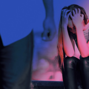 সঙ্গী কি বদলে যাচ্ছেন? আপনার অজান্তেই কি সম্পর্কে তৃতীয় কেউ? এই লক্ষণগুলো দেখলেই সাবধান!