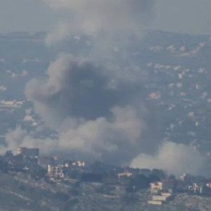 ড্রোন হামলায় কাঁপছে দুবাই-কুয়েত! ইরানের নিশানায় মার্কিন ঘাঁটি, মাঝপথে আটকে কালনার দুই যুবক