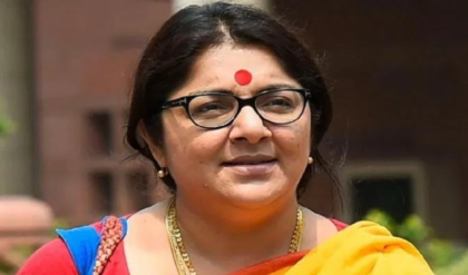 ‘বিভ্রান্তি ছড়াবেন না’, সন্দেশখালীতে লকেট চট্টোপাধ্যায়ের নিশানায় নির্বাচন কমিশন ও বিরোধীরা