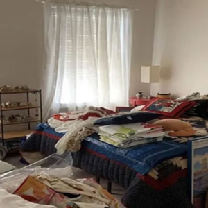 ব্যাচেলর মানেই কি অগোছালো ঘর? এই সহজ ট্রিকসেই আপনার ছোট্ট রুম হবে রাজপ্রাসাদের মতো ঝকঝকে!