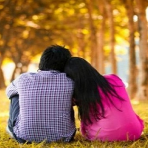 মেয়ে কি প্রেমে পড়েছে? খবর পেলেই রেগে যাবেন না! বাবা-মায়েদের জন্য রইল ৫টি জরুরি টিপস