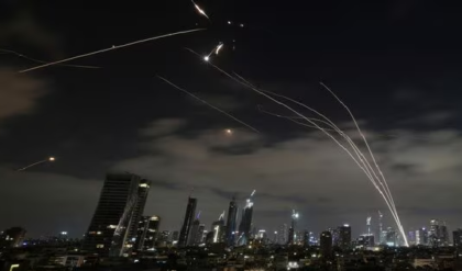 জ্বলছে মধ্যপ্রাচ্য! মার্কিন ঘাঁটিতে ইরানের ৪৪তম দফার বিধ্বংসী মিসাইল হামলা