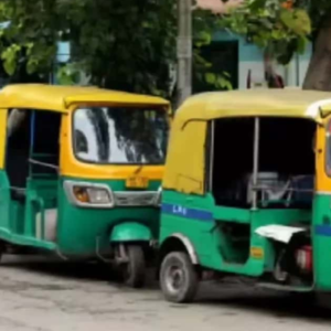 অটো চালকদের ত্রাহি ত্রাহি রব! এলপিজি সংকট ও দাম বৃদ্ধিতে রাজ্যজুড়ে চরম ভোগান্তি