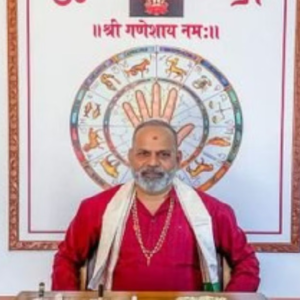 জ্যোতিষীর ভবিষ্যদ্বাণীই কি সত্যি? জ্বালানি সঙ্কটে ধুঁকছে দেশ, দিশেহারা মধ্যবিত্ত!