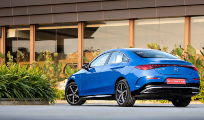 কলকাতা থেকে সরাসরি প্রয়াগরাজ! ৭৯২ কিমি রেঞ্জ নিয়ে বাজারে মার্সিডিজের নতুন ইলেকট্রিক দানব