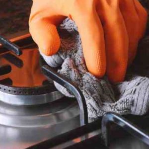 রান্নাঘরের গ্যাস বাঁচাতে চান? জেনে নিন বার্নার চকচকে করার সহজ উপায়।