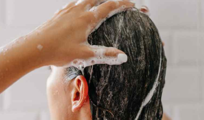 কন্ডিশনার লাগালেই চুল ঝরছে? জেনে নিন সঠিক নিয়ম না মানলে কী কী বিপদ হতে পারে!