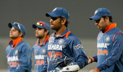 ধোনির চক্রান্তেই শেষ যুবরাজের ক্যারিয়ার? যোগরাজের বিস্ফোরক অভিযোগের জবাব দিলেন সন্দীপ পাতিল