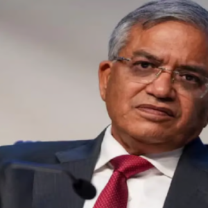 সফর শেষেই চরম অস্বস্তি! মুখ্য নির্বাচন কমিশনারকে ঘিরে ‘গো-ব্যাক’ স্লোগান, দেখানো হলো কালো পতাকা