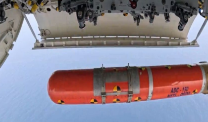 নৌবাহিনীর মুকুটে নতুন পালক! গোয়ার আকাশে সফল ‘এয়ার ড্রপেবল কন্টেইনার’-এর পরীক্ষা