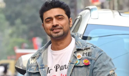 ‘পারমিশন নয়, ইনফর্ম করব’! দাদাগিরির বিরুদ্ধে রুখে দাঁড়িয়ে ইন্ডাস্ট্রির অন্দরে তোলপাড় ফেললেন দেব