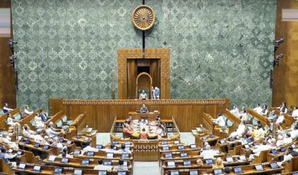 ‘সেলফ-আইডেন্টিটি’র অধিকার শেষ? লোকসভায় পাস বিতর্কিত রূপান্তরকামী সংশোধনী বিল ২০২৬!