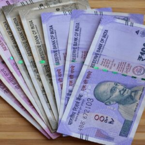 মেয়ের পড়াশোনা ও বিয়ে নিয়ে চিন্তা? জমানোর এই ৮টি ফর্মুলায় কেল্লাফতে!