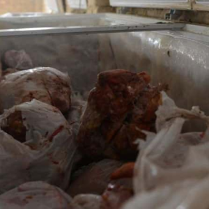 সাবধান! নামী দোকানেও পচা মাংসের কারবার? হায়দরাবাদের ঘটনায় শিউরে উঠল শহর