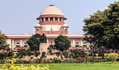 ৩৭৫ জন অফিসারের বদলি বহাল! বড় স্বস্তিতে নির্বাচন কমিশন, ভোটের মুখে কেন হস্তক্ষেপ করল না শীর্ষ আদালত?