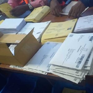 “ভোটবাক্সে নেই তালা, নেই কোনো সিল”-উন্মুক্ত ব্যালট বক্স নিয়ে বিজেপি-তৃণমূল চরম সংঘাত