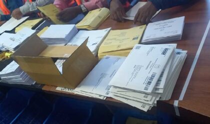 “ভোটবাক্সে নেই তালা, নেই কোনো সিল”-উন্মুক্ত ব্যালট বক্স নিয়ে বিজেপি-তৃণমূল চরম সংঘাত