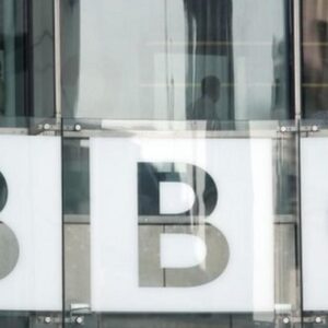 গণছাঁটাইয়ের কবলে এবার বিবিসি! চাকরি হারাচ্ছেন ১০ শতাংশ কর্মী; কোন কঠিন পথে হাঁটছে বিশ্বখ্যাত এই সংবাদমাধ্যম?