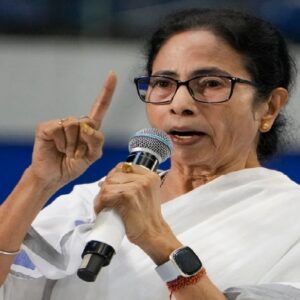 “ভোটের ৪৮ ঘণ্টা আগেও ভোটার তালিকায় নাম?”- সুপ্রিম রায়ের পর কর্মীদের যে টাস্ক দিলেন মমতা!