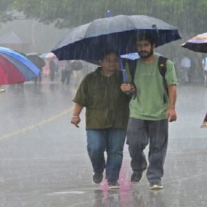 হিটওয়েভ থেকে মিলবে মুক্তি! ঝমঝমিয়ে বৃষ্টি নামবে দক্ষিণবঙ্গে, রবিবারের আগে আবহাওয়ায় বড় চমক