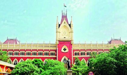 তালিকায় নেই নাম, হাতছাড়া হবে ভোট? সুপ্রিম কোর্টের নির্দেশের মাঝেই হাইকোর্টে লড়ছেন খোদ আইনজীবী!