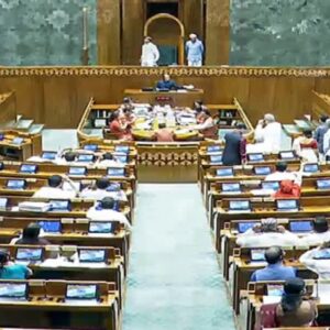 আসন বাড়ছে না লোকসভার! ম্যাজিক ফিগার ছুঁতে ব্যর্থ কেন্দ্র, কী হবে মহিলা সংরক্ষণের ভবিষ্যৎ?