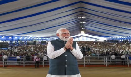 ‘চুন চুন কে হিসাব নেব’, ৪ মে-র পর গুন্ডারাজ খতমের গ্যারান্টি দিলেন প্রধানমন্ত্রী ‘চুন চুন কে হিসাব নেব’, ৪ মে-র পর গুন্ডারাজ খতমের গ্যারান্টি দিলেন প্রধানমন্ত্রী