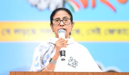 ভবানীপুরের ‘মিনি ইন্ডিয়া’য় বড় চমক? ভোটের মুখে বদলে গেল তৃণমূলের মাস্টারপ্ল্যান!