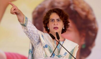 ‘শাসকদলের নেতাদের মুখ শুকিয়ে গিয়েছে’-ডিলিমিটেশন হারতেই গর্জে উঠলেন প্রিয়াঙ্কা গান্ধী