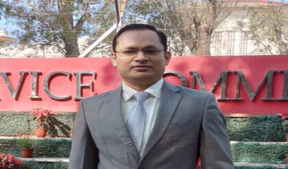 কাশ্মীরের জঙ্গি দমন থেকে সিভিল সার্ভিস—অবসরপ্রাপ্ত সেনাকর্তার রূপকথার জয়! কুর্নিশ জানাচ্ছে দেশ