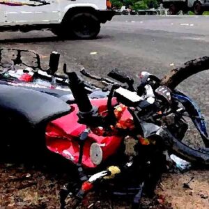 ভয়াবহ দৃশ্য! ১০০ মিটার জুড়ে ছড়িয়ে ছিটিয়ে স্কুটারের অংশ, বাইক ট্যাক্সি চালক ও ছাত্রের মৃত্যুতে তোলপাড় গুরুগ্রাম!