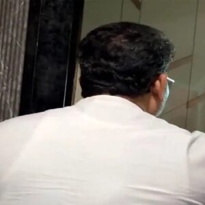 গুজরাতি তোষণ না কি রাজনৈতিক বাধ্যবাধকতা? মহুয়ার বিতর্কের পর দেওয়াল লিখনে ‘গুজরাতি ভাষা’ ব্যবহার ঘাসফুল শিবিরের!