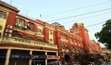 ভোটের বাজারেও লক্ষ্মীলাভ কলকাতা কর্পোরেশনের! কোষাগারে ঢুকল রেকর্ড টাকা, কর আদায়ে শীর্ষে কোন এলাকা?